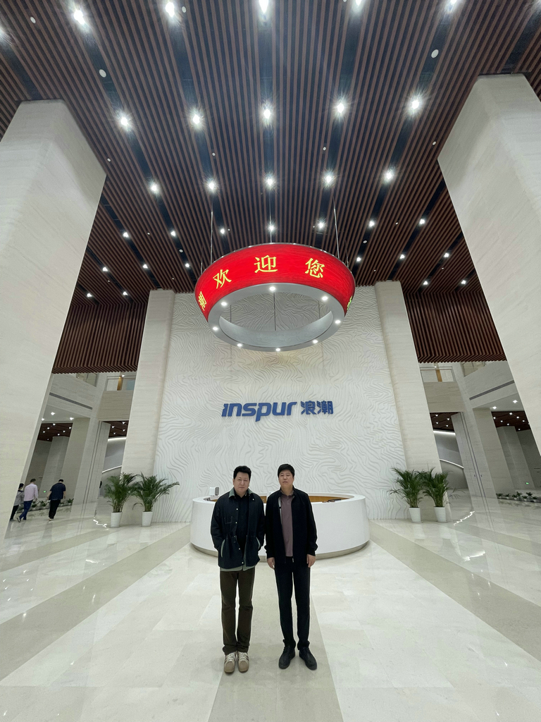 潔晶集團(tuán)總裁林成彬赴浪潮商洽深度合作 潔晶集團(tuán)總裁林成彬赴浪潮商洽深度合作