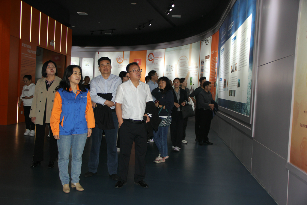 2023年兵團(tuán)高層次人才國情研修班來潔晶參觀交流